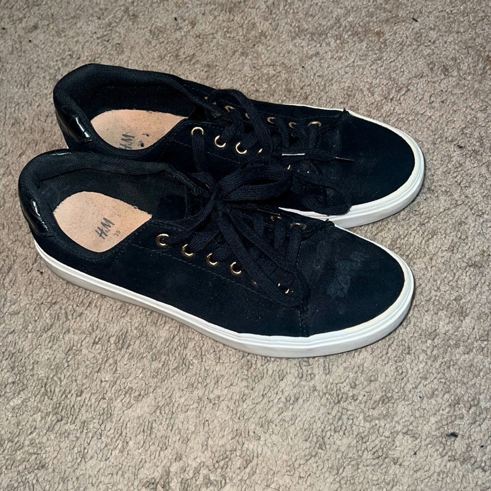 H&M sneakers